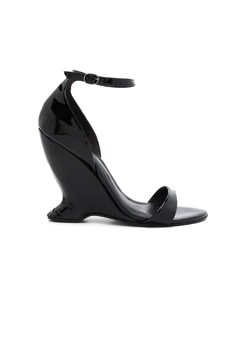 Ezra Vinyl Sandal Black