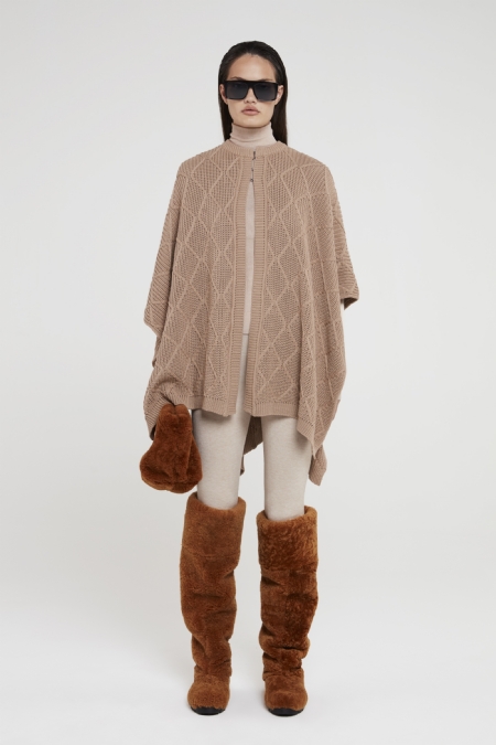 Iuvieta Knitted Poncho Camel